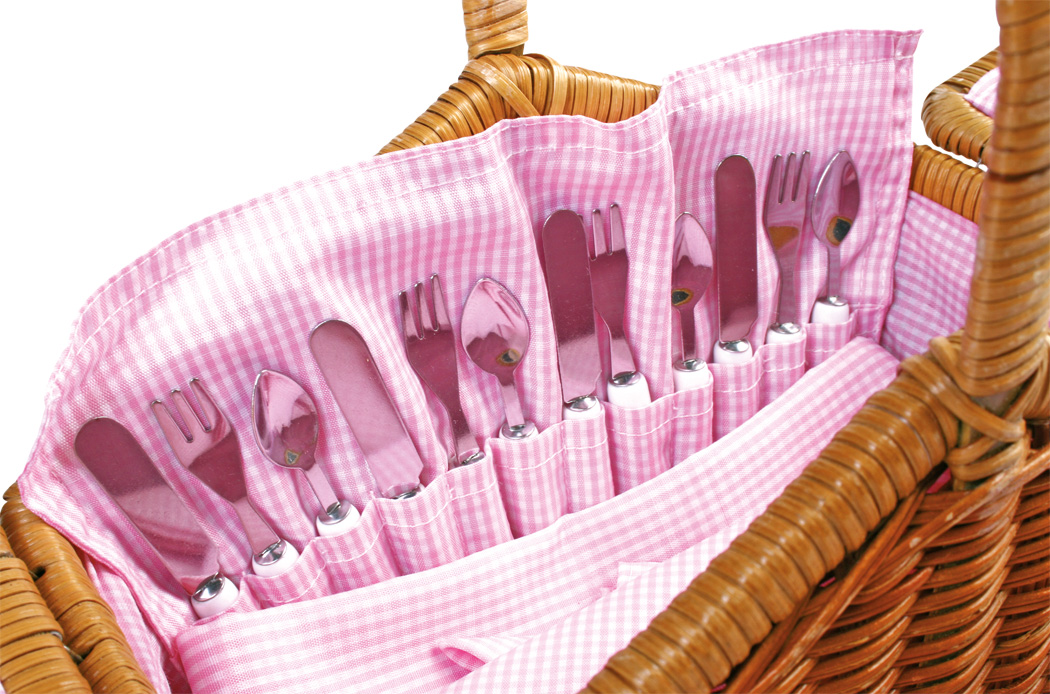 Picnic Basket Romatic