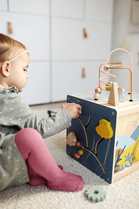 Motor Activity Cube "Seaside"