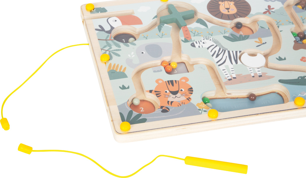 12732_43-magnetisches-labyrinth-safari-small-foot-schnurr-sicherheit-schutz.jpg Magnetic Maze "Safari"